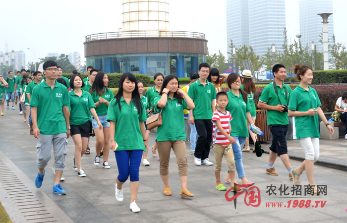 �옷������������������