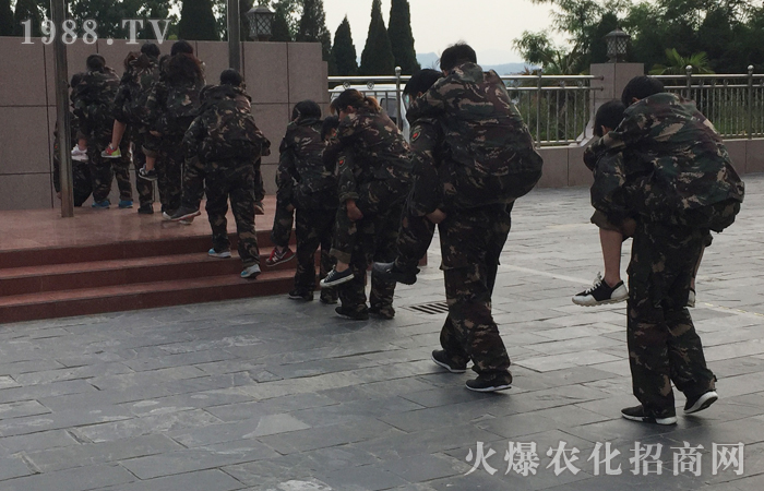 �����w��(hu��) �e�O���c