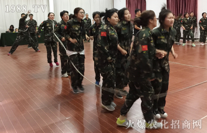 �ԉ����R���Ժ���Ȫ��������������ؓ(f��)���A