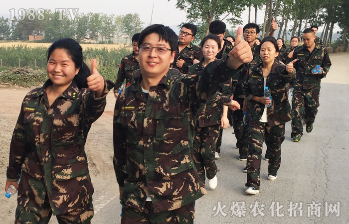 ����ͻ��������ÿһ����ǰ�ж����ի@��