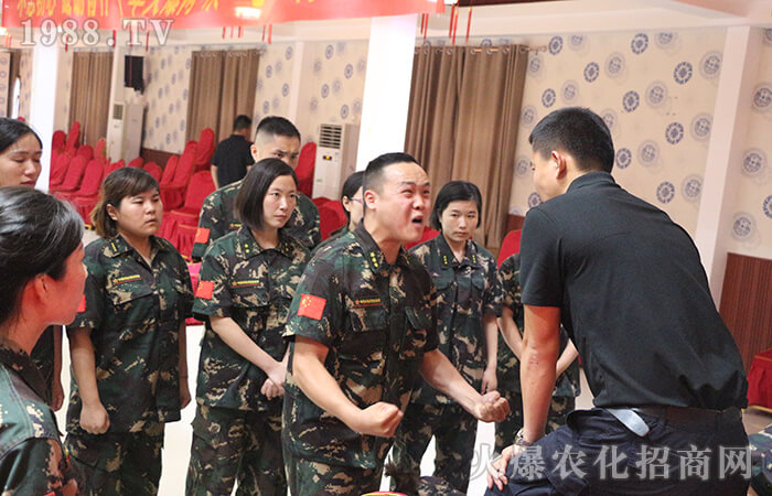 ���Լ����еĐ�ħ�����ܳ�Խ����