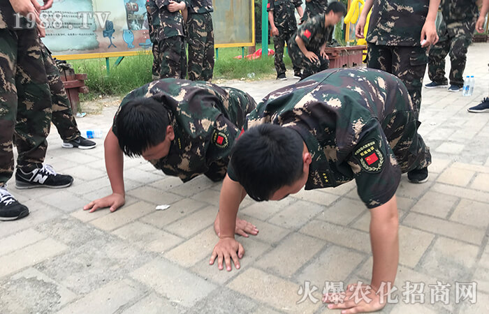 �F�Y(ji��)һ�����¸�ǰ��