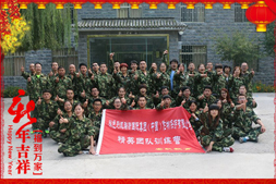 ���P��˹���F��ף��������d�����H�Қg����