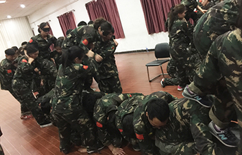 頑強拼搏，超越自我，不鳴則已，一鳴驚人！