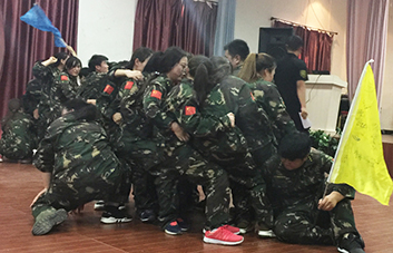 火爆大家庭，擰成一股繩！