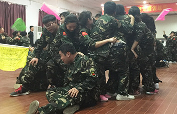 堅持會帶來希望，團結會帶來力量！