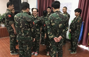 成功與放棄，也許只隔著一句贊美的距離！