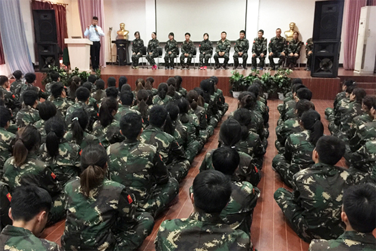 青春飛揚，全力向上；沒有哪家公司因為嚴格管理而倒閉！