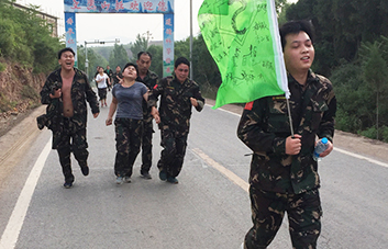 拉練15公里，體驗“長征路”，磨礪火爆人！