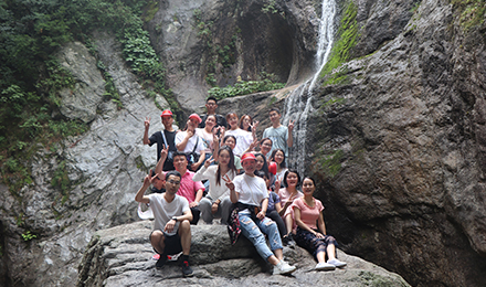 ׷��(m��ng)���������׿��ߣ�չ���ഺ������