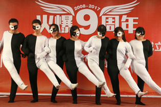 �{(di��o)ζƷ���ڰ��䡷��(chu��ng)���赸����һ�ӵ�ҕ�X�_����