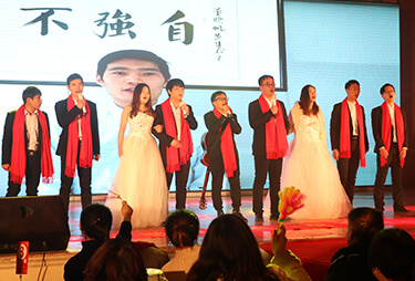 ������ɽ��һ�������H�������˺ܶ��˵�����